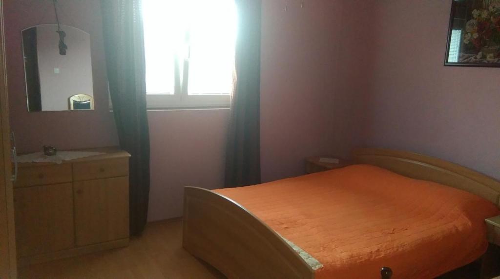 Apartment In Nin With Terrace, Air Conditioning, Wi-Fi Buitenkant foto
