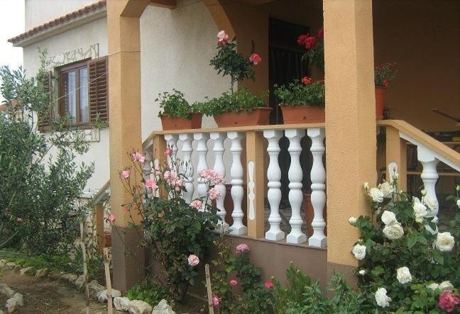 Apartment In Nin With Terrace, Air Conditioning, Wi-Fi Buitenkant foto
